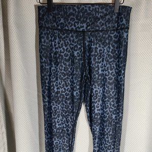 Zyia Active Clinched Backside 25" length animal print leggings size 12 EUC